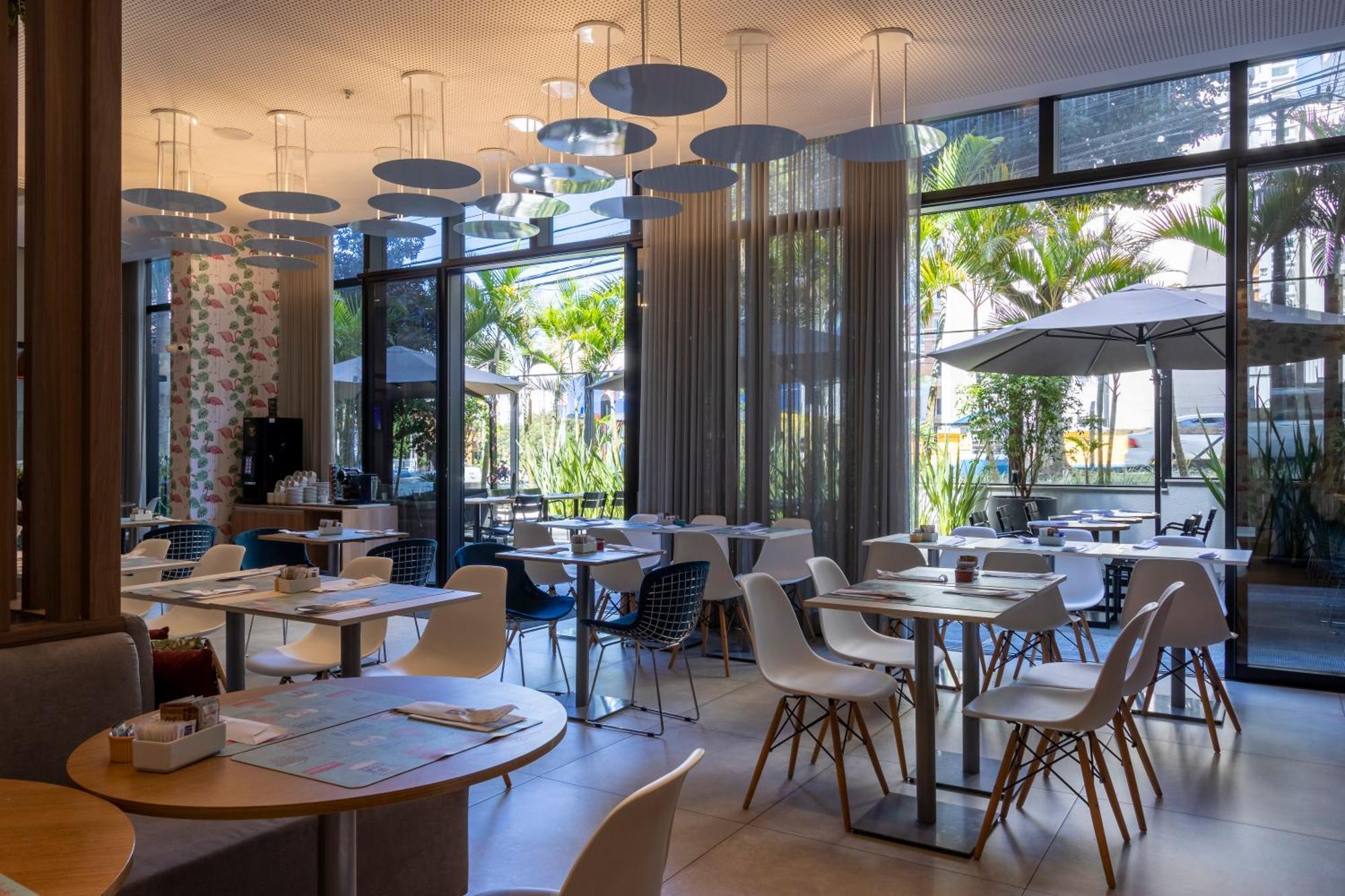 Aparthotel Adagio Curitiba Batel Exteriör bild